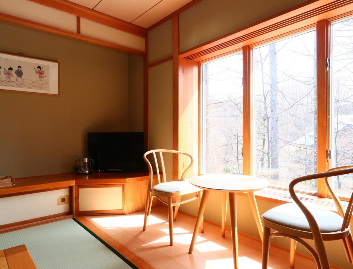 Ryosha Tsukiakari Bed and Breakfast Yamanakako Eksteriør billede