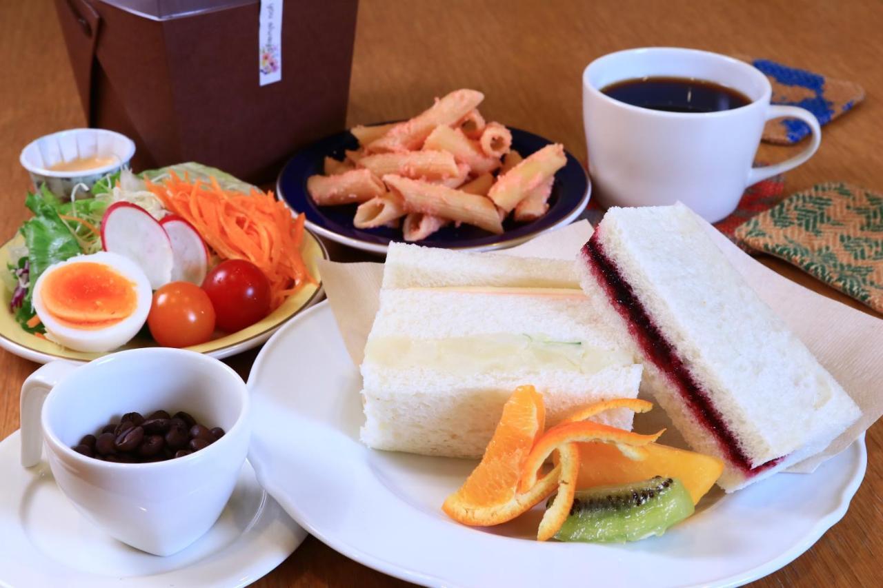 Ryosha Tsukiakari Bed and Breakfast Yamanakako Eksteriør billede
