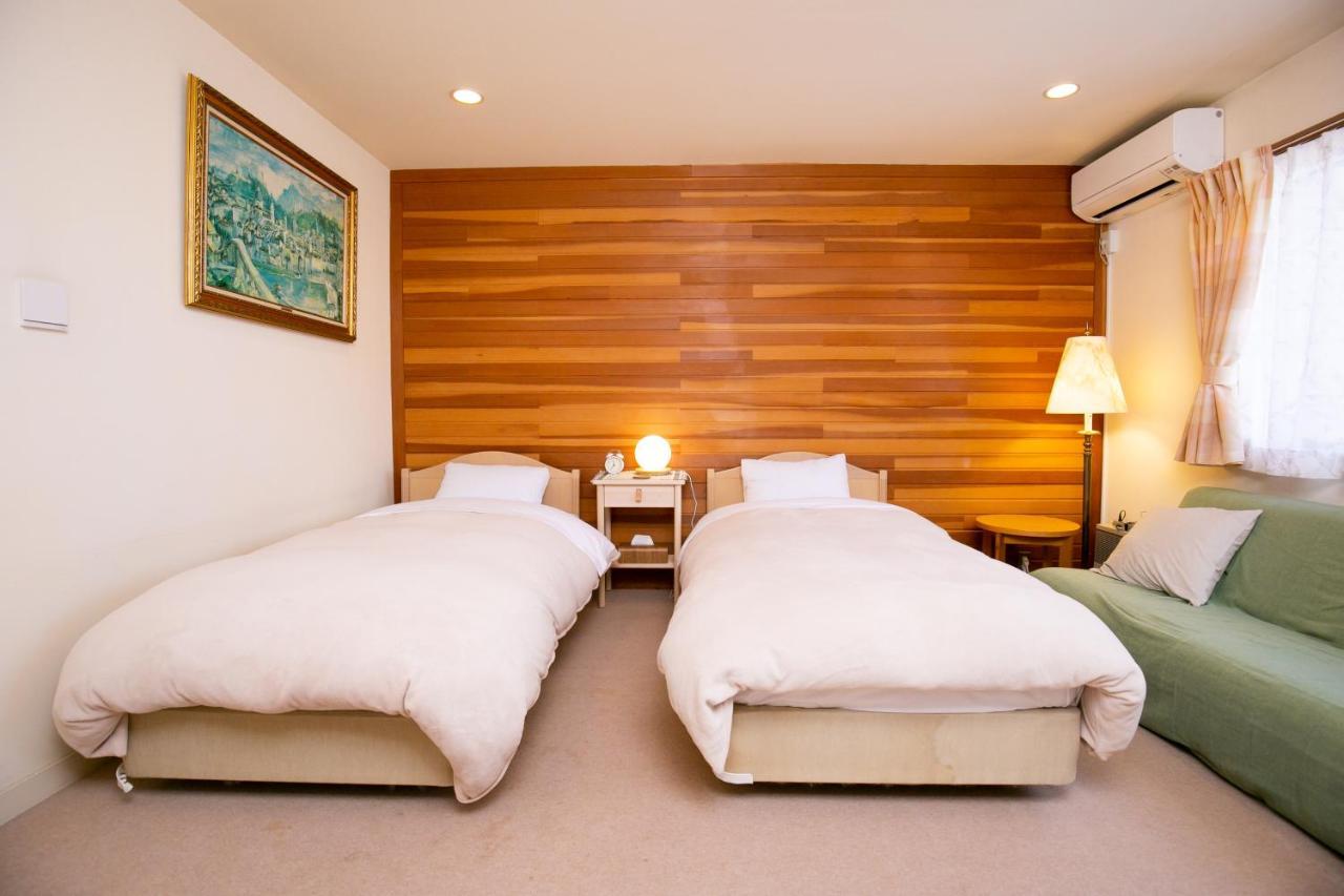 Ryosha Tsukiakari Bed and Breakfast Yamanakako Eksteriør billede